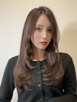 レヴィア(REVIA) レイヤーカット前髪カット髪質改善トリートメント