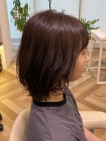 メレ(mele)&nbsp;大人可愛いふんわりミディアムボブ