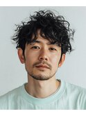 【メンズ】アンニュイな魅力漂う…☆無造作カールミディ