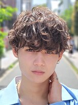 バイフィフス 原宿/表参道(by fifth)&nbsp;原宿シャドウパーマメンズパーマセンターパートツーブロック30代