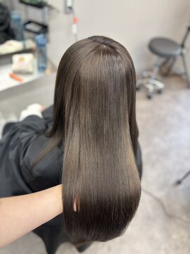 エミーバイモアムー(Emmie byMoremuu) 【あいり】オリーブベージュ