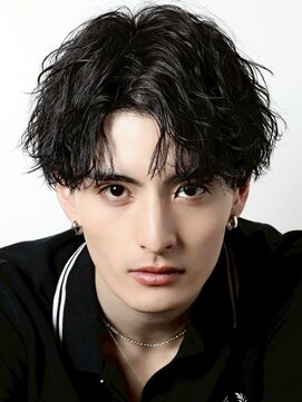 ルーシー 渋谷(LUCEY) センターパートフェザーパーマシャドウパーマメンズパーマ