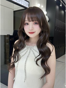 ラルム 新宿(LARME SHINJUKU) チョコブラウン/くびれレイヤー/艶カラー【Yumi/新宿】