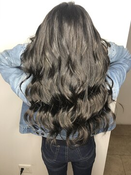 カルマ(KARMA) グレージュ