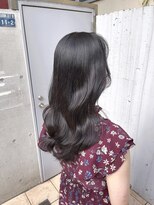 エヴリンアンドペイジ(Evelyn&paige)&nbsp;韓国風暗髪×ヨシンモリ〈神戸元町・三ノ宮〉
