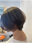女性らしいショートボブスタイル