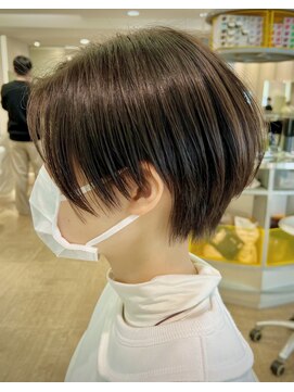 レンジシキチジョウジ (RENJISHI KICHIJOJI) 前下がりハンサムショート【RENJISHI KICHIJOJI 】