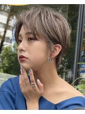センターパート×抜け感ショート