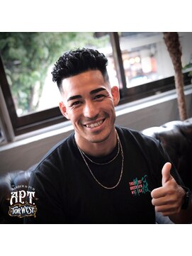 エーピーティートアウエスト(APT. TOR WEST) curly back