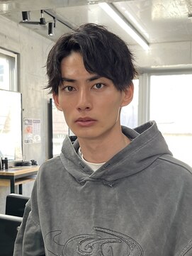 フイ 恵比寿(Hui) アップバング/2wayバング/センターパート/刈り上げマッシュ