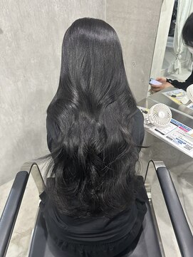 ラック(LUCK) レイヤーぱっつん前髪ステップボーンカットシルキー船橋/韓国