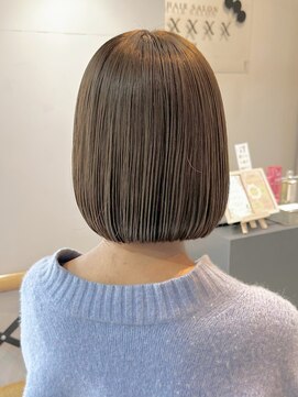 ディーエックス スリー(Dxxxx III) 透明感カラー×ボブ REI