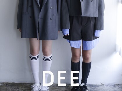 ディー(DEE)の写真