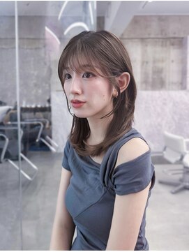 フィヴェント(Fivent) 黒髪韓国小顔レイヤーイメチェン暗めオリーブグレークラゲヘアー