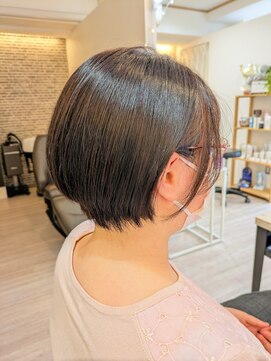 ラルリーブル(Lall Libre) 丸みショートボブ