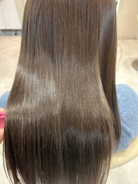 ジーナ 渋谷神南(Zina) オリーブベージュ/透明感カラー/艶カラー/韓国ヘア