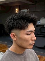 ザデイトウキョウ 表参道 青山(THE DAY TOKYO)&nbsp;表参道駅MEN’S/ニュアンスパーマ/刈り上げセンターパート