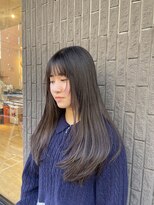 ローグ(Logue) ロング顔まわりレイヤーカット内巻き