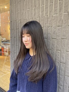 ローグ(Logue) ロング顔まわりレイヤーカット内巻き