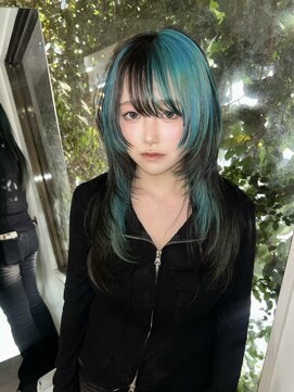 キイ 原宿 表参道(K.e.y) デザインカラーケアブリーチターコイズカラーシャギーカット