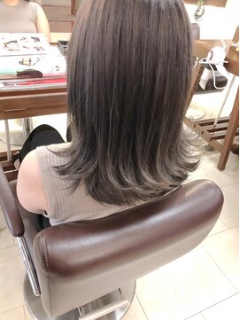 キアラ(Kchiara) インスタ人気のハイライトカラー/kchiara天神川野直人