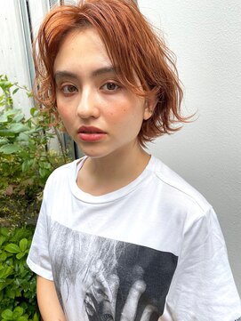 ハニーシブヤ(HONEY shibuya) 【HONEY】透明感のあるセンターパートショート(山本剛)