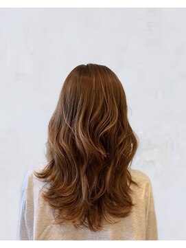 オウン(Alwon) ベージュカラー×レイヤースタイル