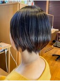 ショートボブ