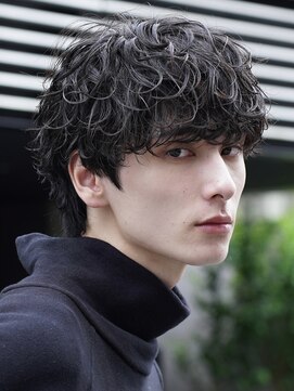 レタッチ バイ フィフス 天神大名(RETOUCH by fifth) 天神10代20代シャドウパーマゆるめメンズマッシュウルフカット