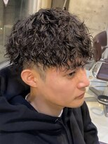 原宿ツイストスパイラルパーマメンズカットマッシュウルフ緩め