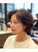 ナチュラルブラウンラウンドバングハッシュボブ
