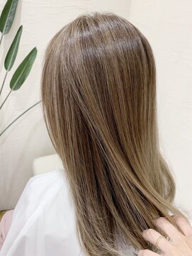 ジュイール(jouir) 三鷹ショートボブくびれショートイルミナカラー顔周りレイヤー