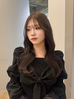 カノエ(canoe)の写真/長さを変えずに印象チェンジするなら話題の＃レイヤーカットがオススメ♪大人カワイイ韓国ヘアをご提案＊