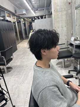 レイ(REI) くせ毛活かしシャドウ