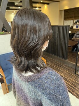 シェノンバイカリス(Chainon by charis) アッシュグレージュカラー