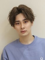 ベーア メロー(Bar mellow)&nbsp;センターパート×ミディアムスパイラルパーマ