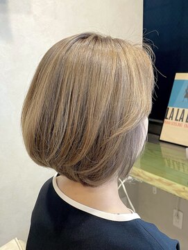 カンヌ(CANNES) ハイトーンボブ