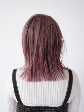 アンヒュッテ(ANHUTTE) ピンクカラー/ビビッドカラー