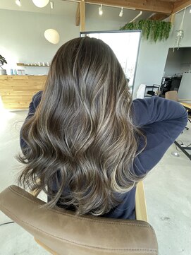 シー(See.) ハイライトグレージュ