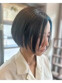 清澄白河美容院yadorigi前下がりデザインショート