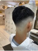 スパイキーショートアップバングメンズショート刈り上げフェード