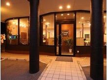 グラスヘアー 本店(Grass hair)の雰囲気（店前に駐車場完備。お車でも起こしいただけます。）
