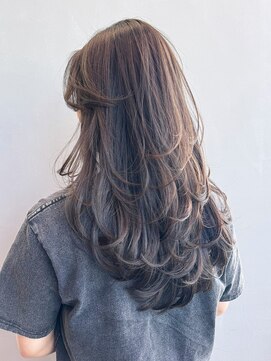 アイティーバイアルバム 藤沢店(IT by ALBUM) ロングおくれ毛美髪顔周りレイヤー韓国ヘア_ba549021