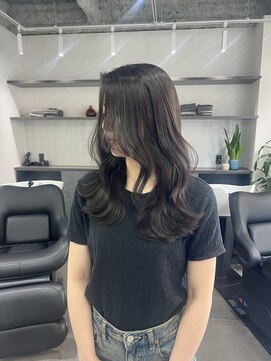 トーン(tone) ミディアムレイヤー×大人ブラウンベージュカラー