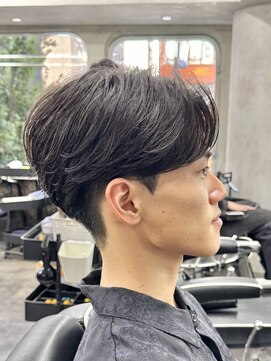 ニコ トウキョウ ロジック(nico TOKYO Logic) メンズセンターパートウルフセンターパートニュアンスパーマ襟足