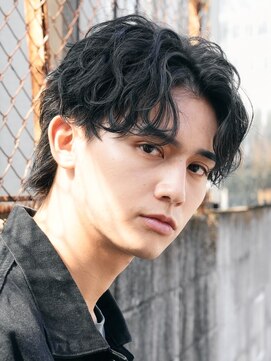 レタッチバイフィフス(RETOUCH by fifth) 原宿メンズパーマルーズパーマシャドウパーマセンターパート緩め