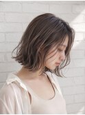 シークレットハイライト くびれ レイヤーボブ グレージュ