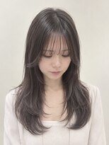 リア(Li'a by neolive)&nbsp;レイヤーカット × ミントグレージュ