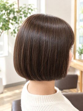髪質改善サロン WE BE PARSLEY atre 川越店【ウィービーパセリアトレ】 艶髪ショコラブラウンの美シルエットボブ