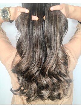 ステア ケース(stair case) ナチュラルバレイヤージュ